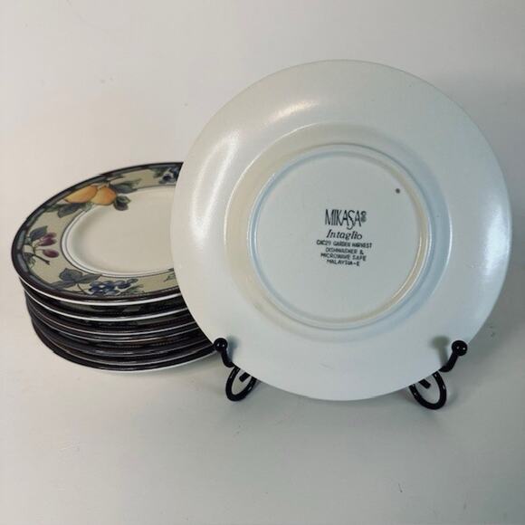 Mikasa Garden Harvest 4 Flat Cup Saucers Intaglio, Fruit & Leaves Rim, Cream VTG - Picture 6 of 7